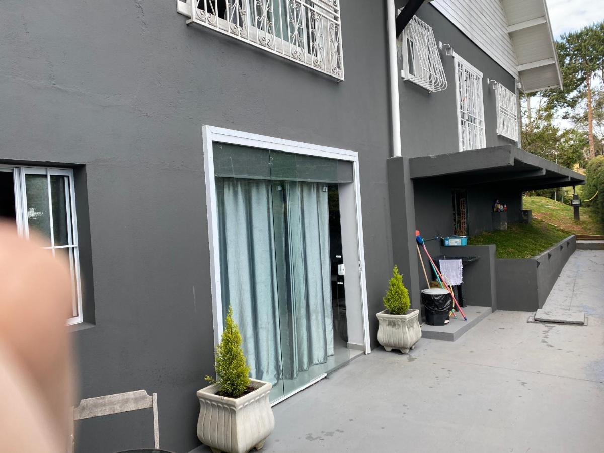 Appartamento Kitnet Aconchegante Em Bairro Nobre Bem Localizado Campos do Jordão Esterno foto